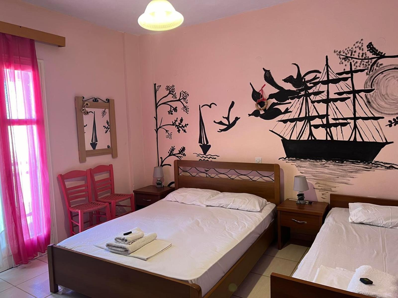 Mary Rooms Adamantas Eksteriør billede