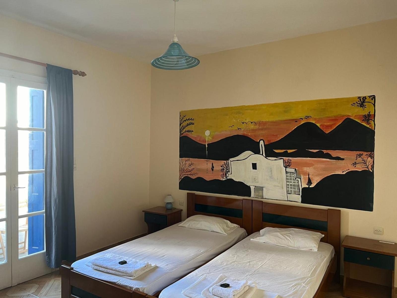 Mary Rooms Adamantas Eksteriør billede